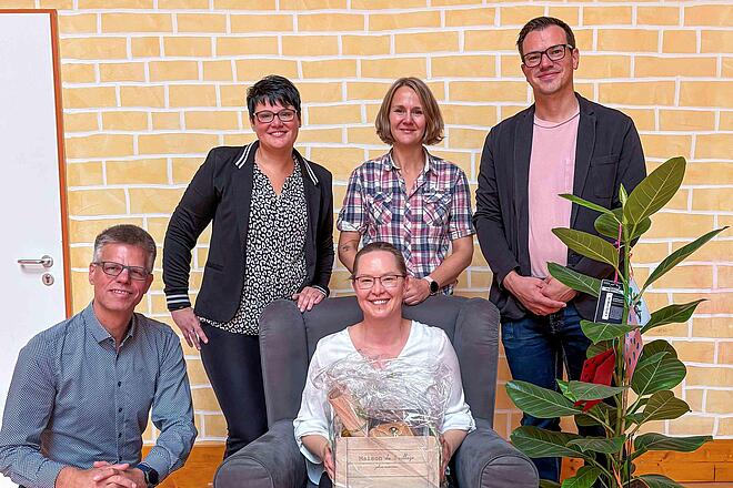 Abschied von Cindy Probst Gruppenfoto zur Verabschiedung in der Johanniter-Kita Zwergenwache: Peter Küpper, Ulrike Froß, Cindy Probst, Ulrike Tunnermann und Yonathan Arnold.