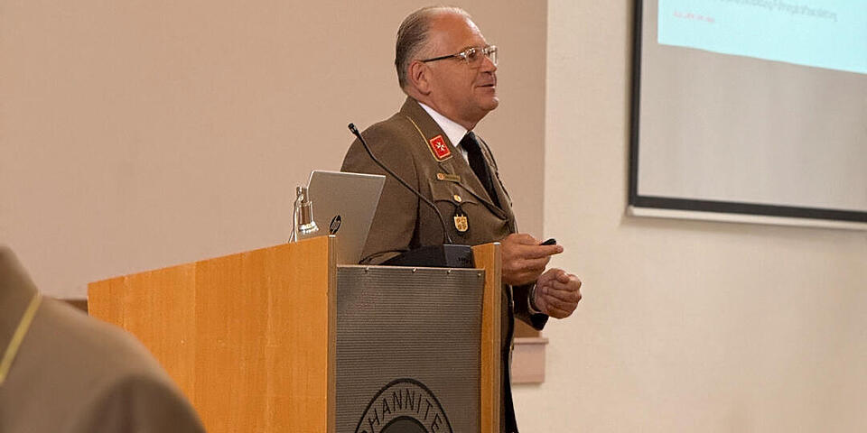 Landesvorstand Oliver Meermann bei der Landesvertreterversammlung HRS 2025