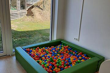 Bällebad Johanniter-Kinderkrippe "KoAla-Nest"