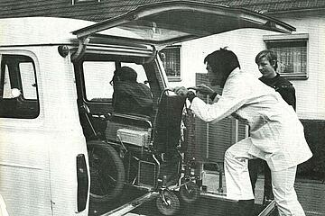 Der Behindertenfahrdienst der Johanniter im Jahr 1976.