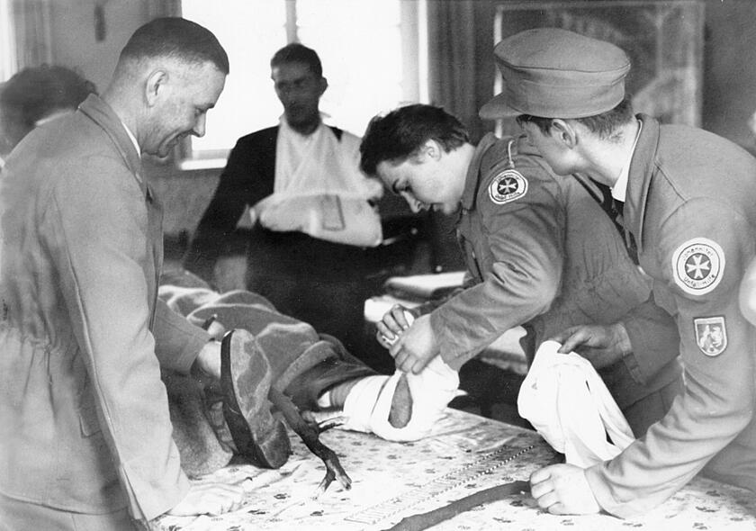 Erste-Hilfe-Ausbildung im Jahr 1953.