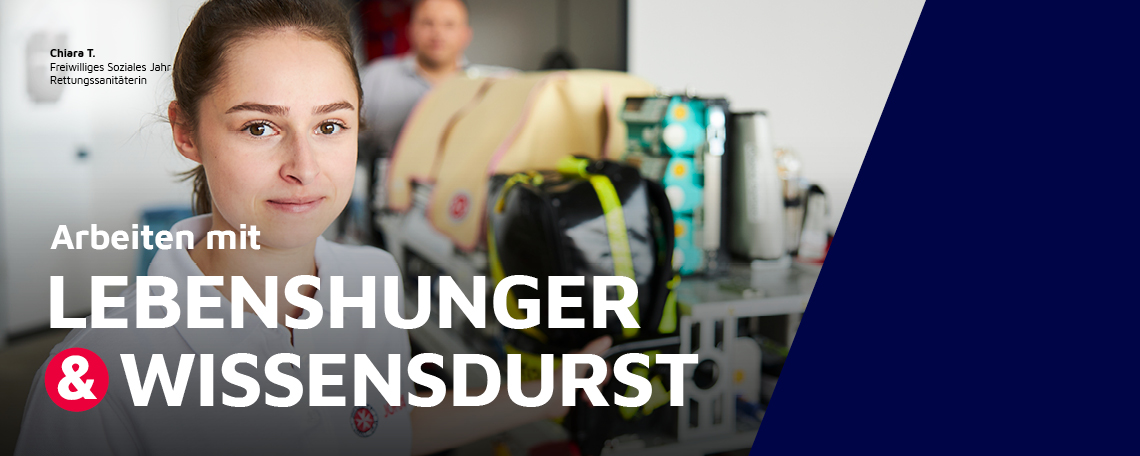 Eine FSJlerin und Rettungssanitäterin der Johanniter im Einsatz.